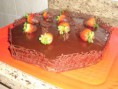 Bolo Mousse de Morango com Chocolate